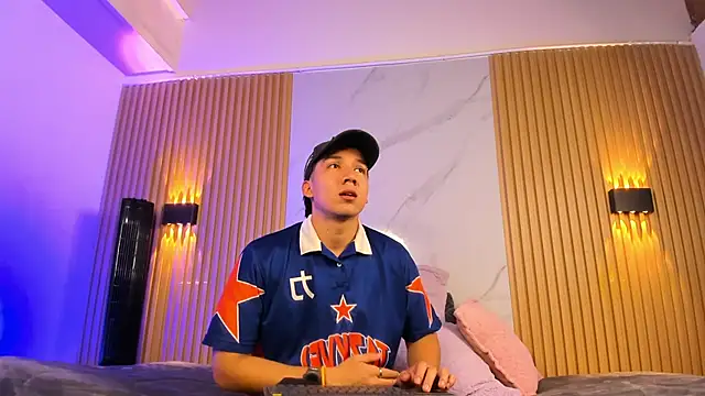 Snapshot of IamJuanJoc chatting on February 28, 2026, 7:48 pm IamJuanJoc online show from February 28, 2026, 7:48 pm