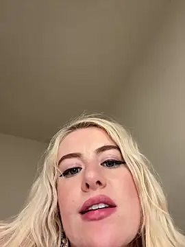 blondebunny999 999 online show from May 24, 2026, 7:46 am