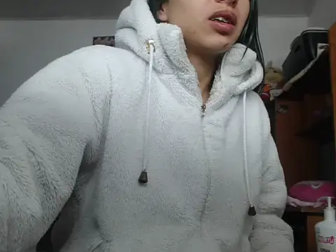 Snapshot of SweetCandyDemony chatting on March 12, 2026, 12:39 am SweetCandyDemony online show from March 12, 2026, 12:39 am