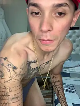 Snapshot of _Ander_Xx chatting on March 18, 2026, 6:55 pm Ander Xx online show from March 18, 2026, 6:55 pm