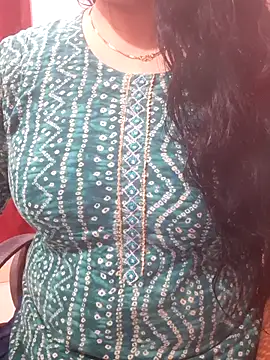 Snapshot of sexy_Mal7 chatting on February 2, 2026, 4:33 am sexy Mal7 online show from February 2, 2026, 4:33 am