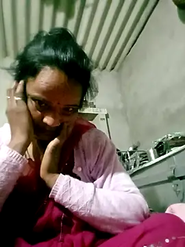 Snapshot of kiiuu_sexe chatting on February 17, 2026, 12:51 am kiiuu sexe online show from February 17, 2026, 12:51 am