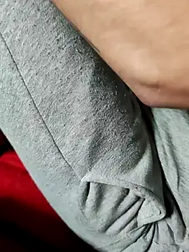 Snapshot of Krisijean72 chatting on February 14, 2026, 9:00 pm Krisijean72 online show from February 14, 2026, 9:00 pm