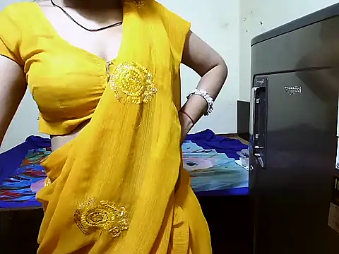 Snapshot of Shivani-Gupta chatting on April 3, 2026, 12:08 am Shivani-Gupta online show from April 3, 2026, 12:08 am