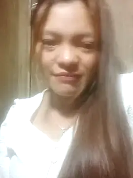jjennyyy online show from May 9, 2026, 8:41 am