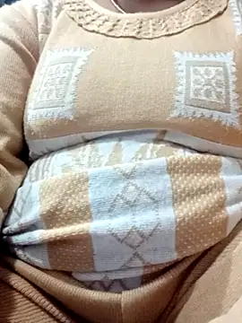 Snapshot of Annubhabhi143 chatting on February 2, 2026, 4:55 am Annubhabhi143 online show from February 2, 2026, 4:55 am