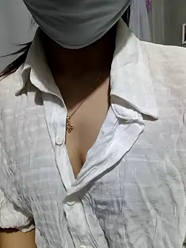 Snapshot of Vanvan68xx chatting on January 11, 2026, 2:11 pm Vanvan68xx online show from January 11, 2026, 2:11 pm