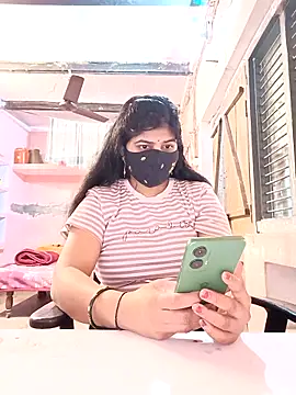 Snapshot of Soni_299 chatting on February 2, 2026, 6:12 am Soni 299 online show from February 2, 2026, 6:12 am