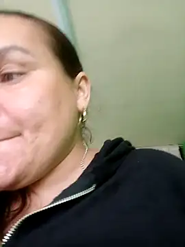 Snapshot of lee_hot chatting on February 19, 2026, 9:11 pm lee hot online show from February 19, 2026, 9:11 pm