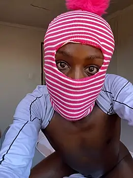 Snapshot of HotTwink_ZAR chatting on February 7, 2026, 9:46 am HotTwink ZAR online show from February 7, 2026, 9:46 am