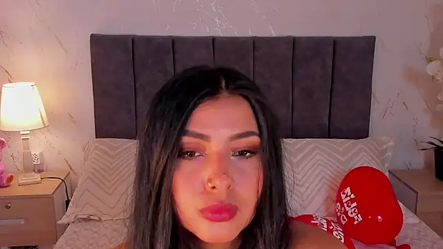 Snapshot of Antonella_Coruso chatting on February 14, 2026, 10:06 pm Antonella Coruso online show from February 14, 2026, 10:06 pm