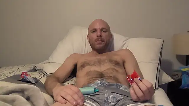 Snapshot of FrankieFuckMe chatting on February 2, 2026, 11:47 pm FrankieFuckMe online show from February 2, 2026, 11:47 pm