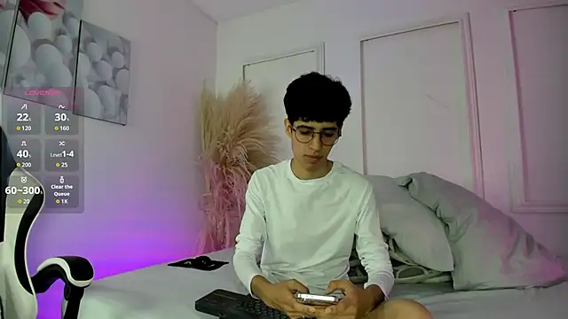 ian and austin online show from January 14, 2026, 12:22 pm