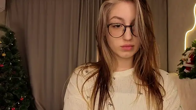 Snapshot of NicolaHulse chatting on January 15, 2026, 4:39 am NicolaHulse online show from January 15, 2026, 4:39 am