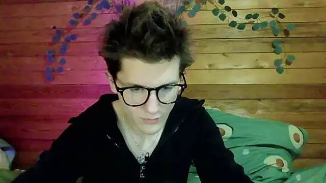 Snapshot of Sasha_bb21 chatting on February 11, 2026, 8:36 pm Sasha bb21 online show from February 11, 2026, 8:36 pm