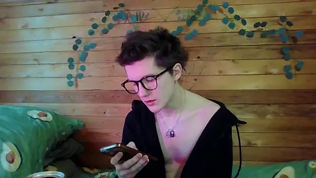 Snapshot of Sasha_bb21 chatting on February 17, 2026, 10:12 am Sasha bb21 online show from February 17, 2026, 10:12 am