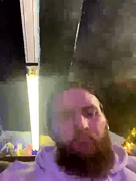 JonathanLongtree919 online show from January 14, 2026, 10:47 pm