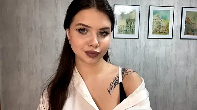 Snapshot of MaraTilIer chatting on February 4, 2026, 5:46 am MaraTilIer online show from February 4, 2026, 5:46 am