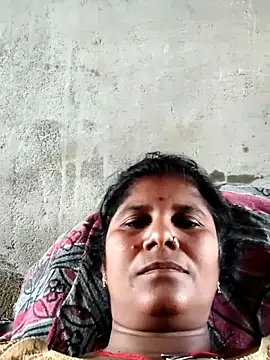 Hot di97 online show from May 15, 2026, 11:01 pm