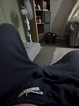 Hertsguy1984 online show from June 30, 2026, 10:55 pm