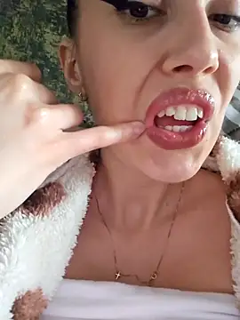 Snapshot of Virgin_Pussy_SquirtX chatting on February 16, 2026, 11:39 am Virgin Pussy SquirtX online show from February 16, 2026, 11:39 am