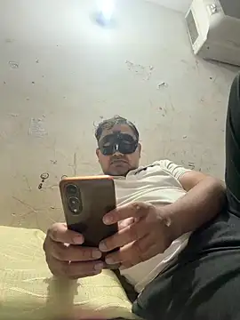 mastcopule online show from March 26, 2026, 7:08 pm