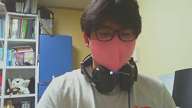 Snapshot of malibu876 chatting on January 15, 2026, 4:44 pm malibu876 online show from January 15, 2026, 4:44 pm