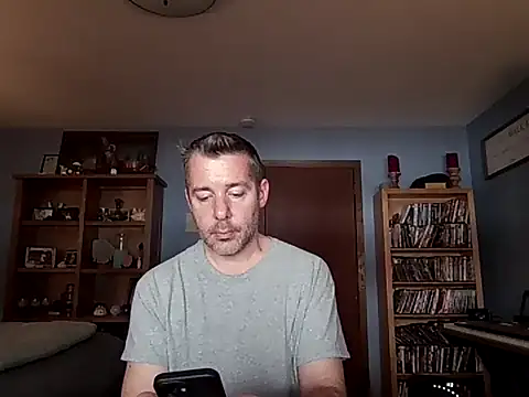 Snapshot of chrisw8140 chatting on February 13, 2026, 10:06 pm chrisw8140 online show from February 13, 2026, 10:06 pm