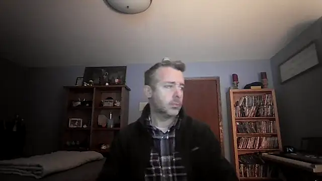 Snapshot of chrisw8140 chatting on February 22, 2026, 11:47 pm chrisw8140 online show from February 22, 2026, 11:47 pm