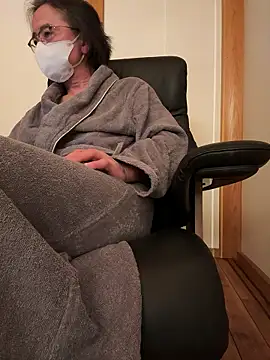 Snapshot of hiroshi-1964 chatting on February 26, 2026, 3:00 pm hiroshi-1964 online show from February 26, 2026, 3:00 pm