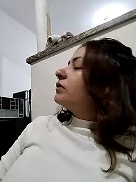 Snapshot of carazinho2128 chatting on February 27, 2026, 3:39 am carazinho2128 online show from February 27, 2026, 3:39 am