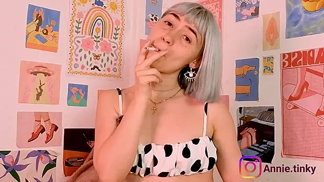 annieTinky0 online show from February 17, 2026, 12:18 am