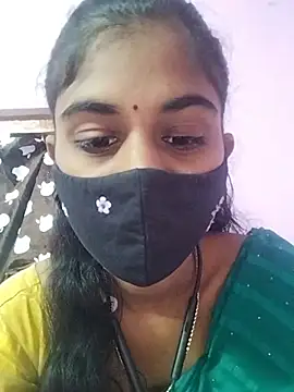 Snapshot of Tamil_Hot_RoyalQueen chatting on February 12, 2026, 4:57 pm Tamil Hot RoyalQueen online show from February 12, 2026, 4:57 pm