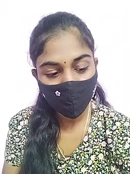 Snapshot of Tamil_Hot_RoyalQueen chatting on February 26, 2026, 5:01 pm Tamil Hot RoyalQueen online show from February 26, 2026, 5:01 pm