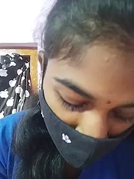 Snapshot of Tamil_Hot_RoyalQueen chatting on March 4, 2026, 1:11 am Tamil Hot RoyalQueen online show from March 4, 2026, 1:11 am