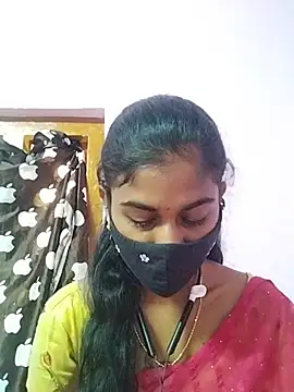 Snapshot of Tamil_Hot_RoyalQueen chatting on March 5, 2026, 4:08 am Tamil Hot RoyalQueen online show from March 5, 2026, 4:08 am