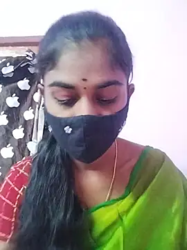 Snapshot of Tamil_Hot_RoyalQueen chatting on March 9, 2026, 4:44 pm Tamil Hot RoyalQueen online show from March 9, 2026, 4:44 pm