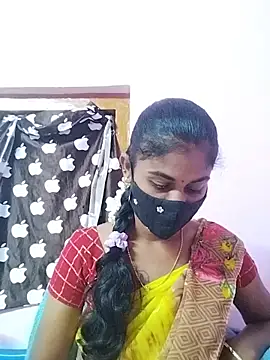 Snapshot of Tamil_Hot_RoyalQueen chatting on March 17, 2026, 4:54 pm Tamil Hot RoyalQueen online show from March 17, 2026, 4:54 pm