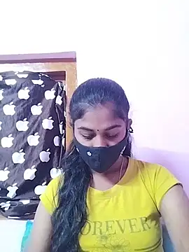 Snapshot of Tamil_Hot_RoyalQueen chatting on March 22, 2026, 4:43 pm Tamil Hot RoyalQueen online show from March 22, 2026, 4:43 pm