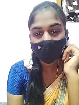 Snapshot of Tamil_Hot_RoyalQueen chatting on March 24, 2026, 4:45 pm Tamil Hot RoyalQueen online show from March 24, 2026, 4:45 pm