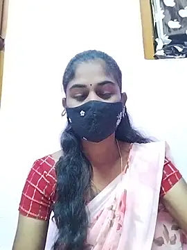 Snapshot of Tamil_Hot_RoyalQueen chatting on March 25, 2026, 4:46 pm Tamil Hot RoyalQueen online show from March 25, 2026, 4:46 pm