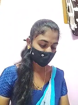 Snapshot of Tamil_Hot_RoyalQueen chatting on March 29, 2026, 3:34 pm Tamil Hot RoyalQueen online show from March 29, 2026, 3:34 pm