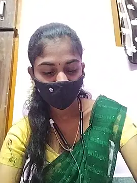 Snapshot of Tamil_Hot_RoyalQueen chatting on March 30, 2026, 4:41 pm Tamil Hot RoyalQueen online show from March 30, 2026, 4:41 pm