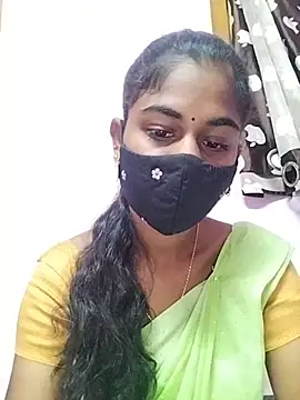 Snapshot of Tamil_Hot_RoyalQueen chatting on April 13, 2026, 12:49 am Tamil Hot RoyalQueen online show from April 13, 2026, 12:49 am