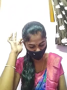 Snapshot of Tamil_Hot_RoyalQueen chatting on April 13, 2026, 1:49 pm Tamil Hot RoyalQueen online show from April 13, 2026, 1:49 pm