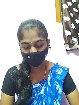 Snapshot of Tamil_Hot_RoyalQueen chatting on April 15, 2026, 3:08 pm Tamil Hot RoyalQueen online show from April 15, 2026, 3:08 pm