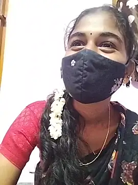 Snapshot of Tamil_Hot_RoyalQueen chatting on April 21, 2026, 1:42 am Tamil Hot RoyalQueen online show from April 21, 2026, 1:42 am