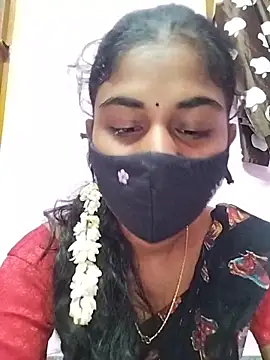 Snapshot of Tamil_Hot_RoyalQueen chatting on April 21, 2026, 3:02 am Tamil Hot RoyalQueen online show from April 21, 2026, 3:02 am