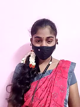 Snapshot of Tamil_Hot_RoyalQueen chatting on April 30, 2026, 4:02 pm Tamil Hot RoyalQueen online show from April 30, 2026, 4:02 pm