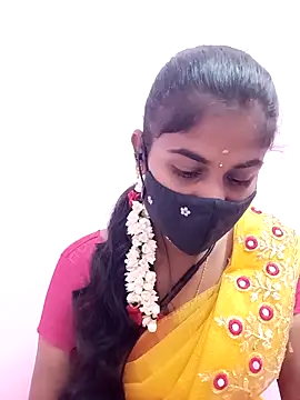 Snapshot of Tamil_Hot_RoyalQueen chatting on May 9, 2026, 4:12 pm Tamil Hot RoyalQueen online show from May 9, 2026, 4:12 pm